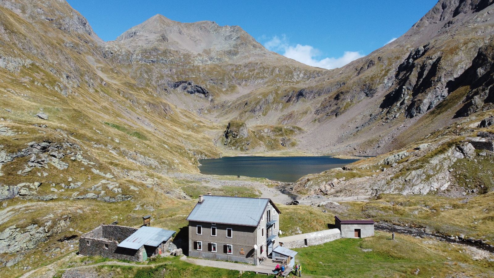 Rifugio Barbellino e Lago Naturale del Barbellino