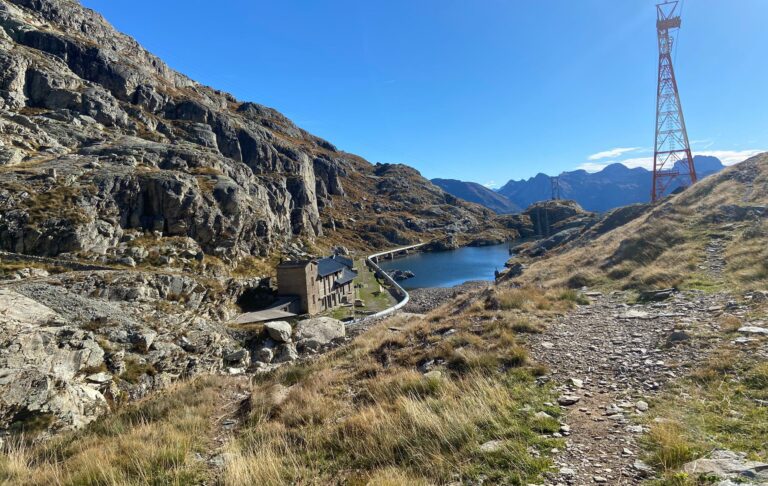 Capanna Lago Nero - Giro 5 laghi di Valgoglio